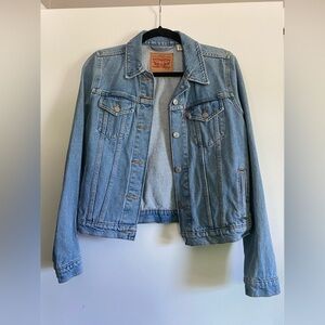Levi's Blue Jean Jacket Classic Style Cropped